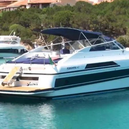 Bådhotel Boat Charter